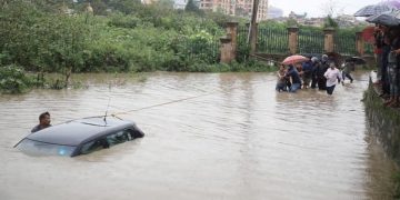 नेताकै गाडी यसरी डुब्यो ! के अब बुद्धि आउला !! कमेन्ट गरौ …