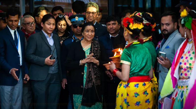 भारतीय गायिका भोस्ले रेडियो नेपालमा