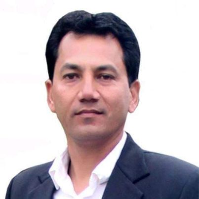 नवलपरासी जिल्लाका सुनवलका नगर प्रमुख  थापाले लिए बिपन्न दुई विद्यार्थीको उच्च शिक्षाको जिम्मेवारी।।