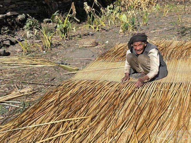 १०५ वर्षीय पुर्जाले बुढ्यौलीलाई जितेर, सधैँ काममा ब्यस्त
