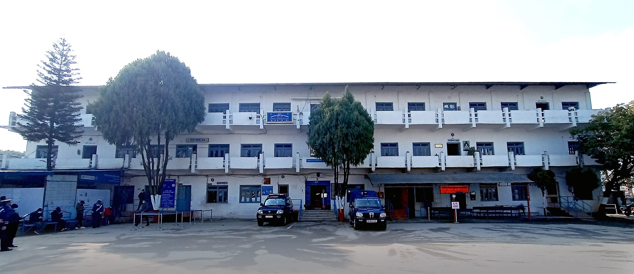 छुट्टाछुट्टै स्थानबाट अवैध लागूऔषध सहित आठ जना पक्राउ
