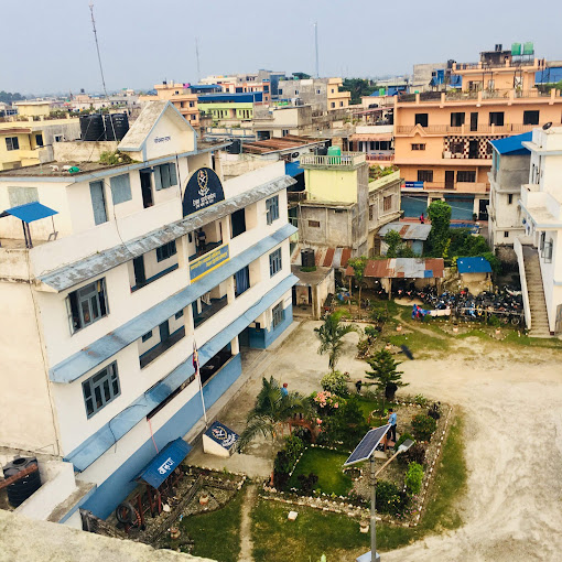 बैंकका सीईओसहित चार जना पक्राउ
