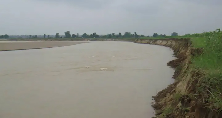 काभ्रेमा रोशी खोलाले बगाएर एक महिलाको मृत्यु