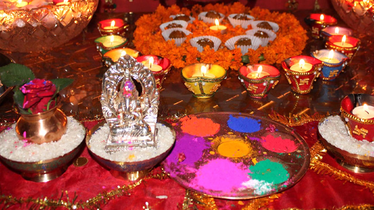 आज भाइटीका, ‘बिहान १०:५१ बजे शुभ साइत, दिनभर टीका लगाउन बाधा छैन’