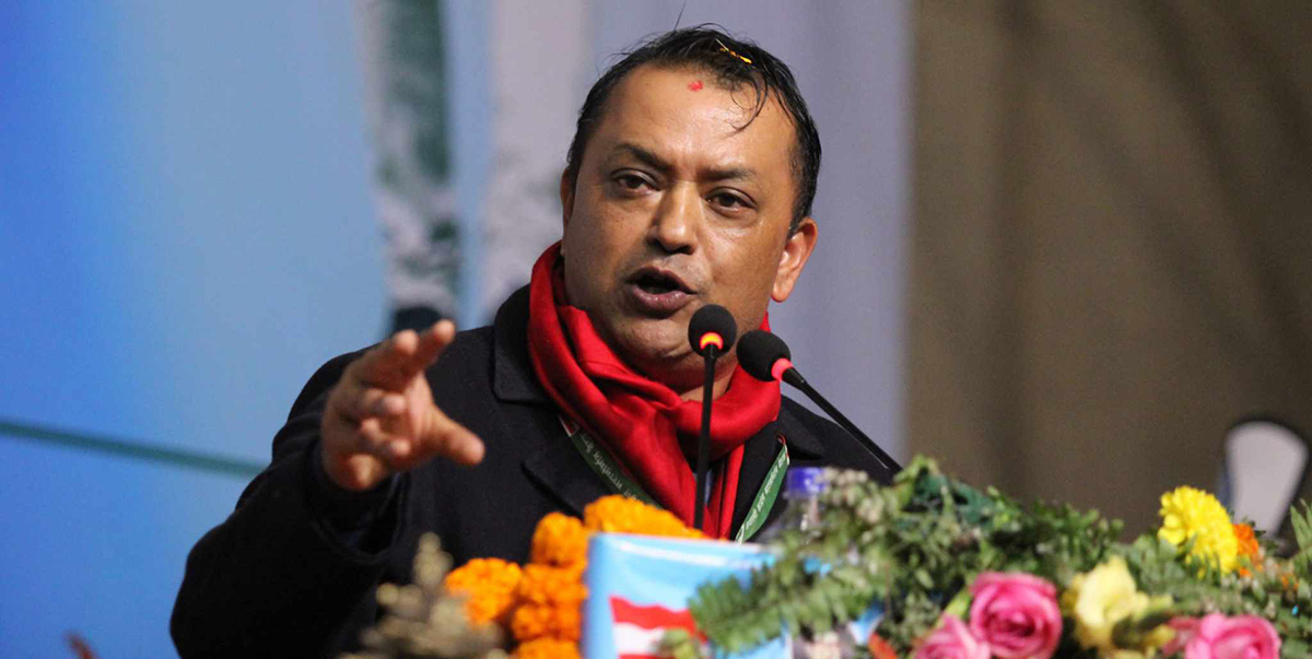 बुद्धिजीवीहरू खुले गगन थापाको पक्षमा