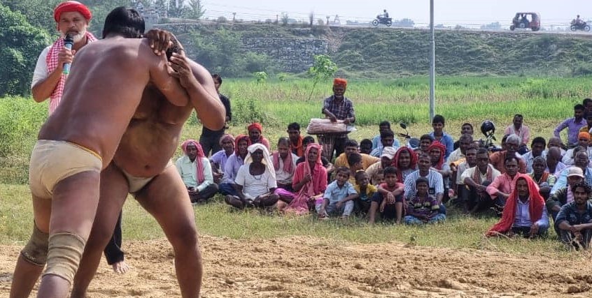 पर्साको विन्दवासिनी मेलामा कुश्ती प्रतियोगिता सम्पन्न, नेपाल र भारतका पहलवानहरूको सहभागिता