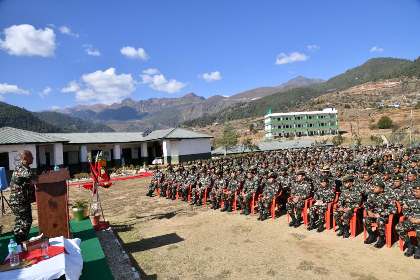 प्रधान सेनापतिद्वारा निरीक्षण भ्रमण