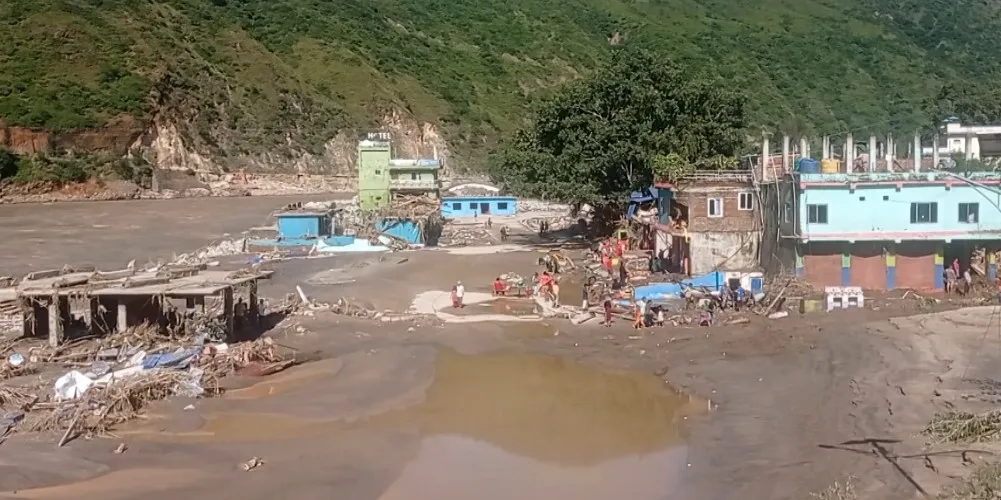 बाढीपहिरो : हालसम्म २४४ जनाको मृत्यु