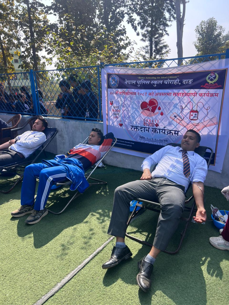 ४० औँ बार्षीक उत्सवको अबसरमा  नेपाल पुलिस स्कुलले गर्‍यो रक्तदान कार्यक्रम सम्पन्न ।