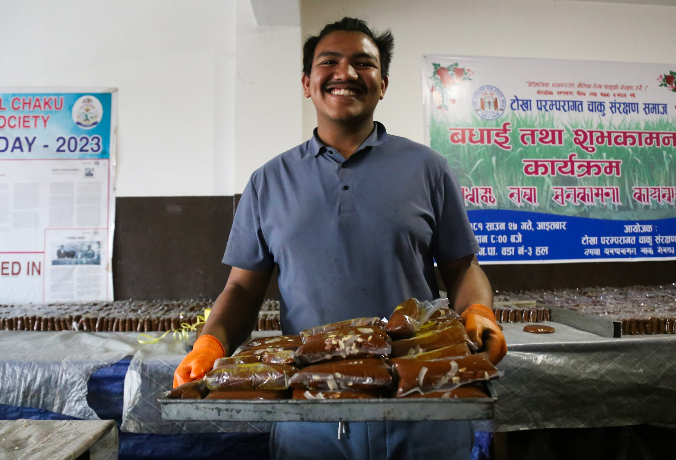 चाकु उत्पादनमा व्यस्त टोखाका व्यवसायी