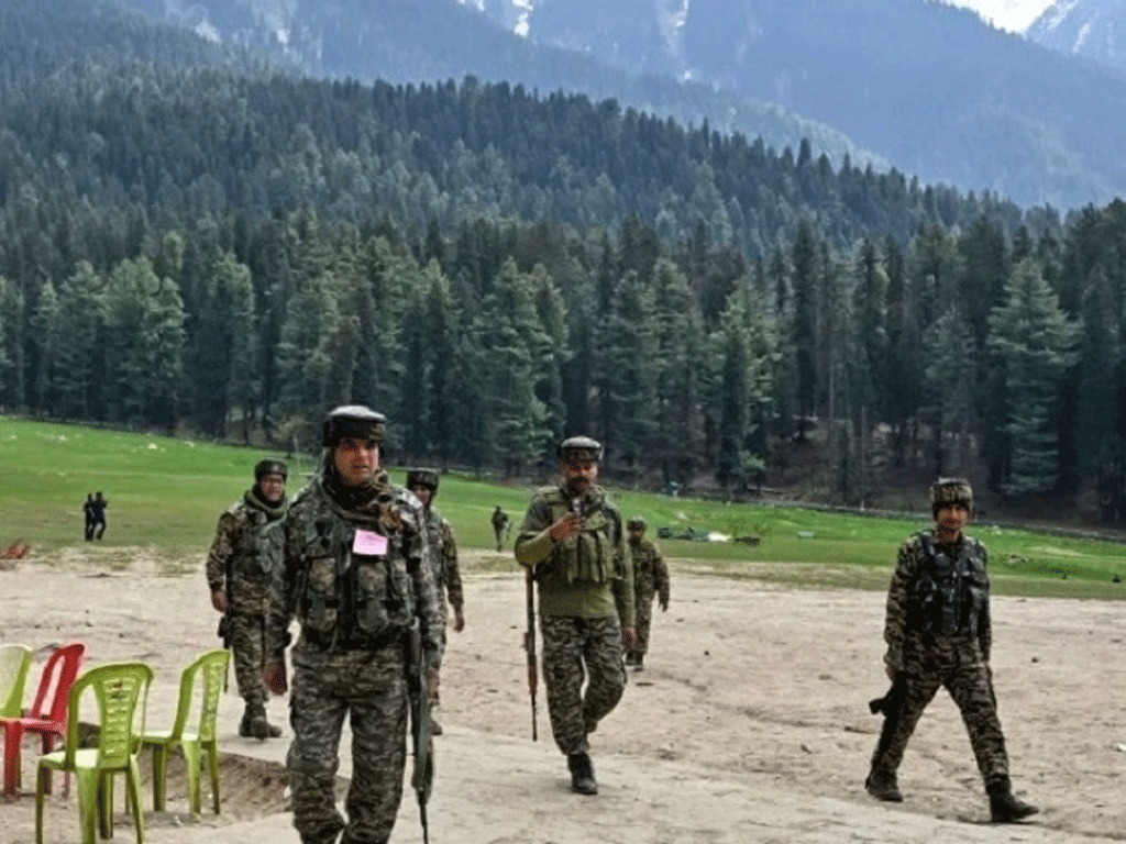 भारत र पाकिस्तानी सेनाबिच कश्मीरमा चल्यो गोली