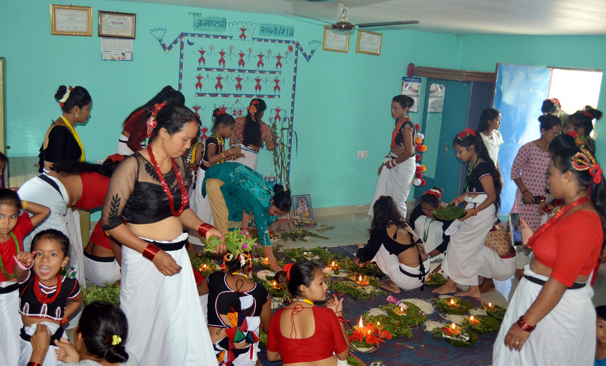 थारु महिलाहरुको पर्व अष्टिम्की