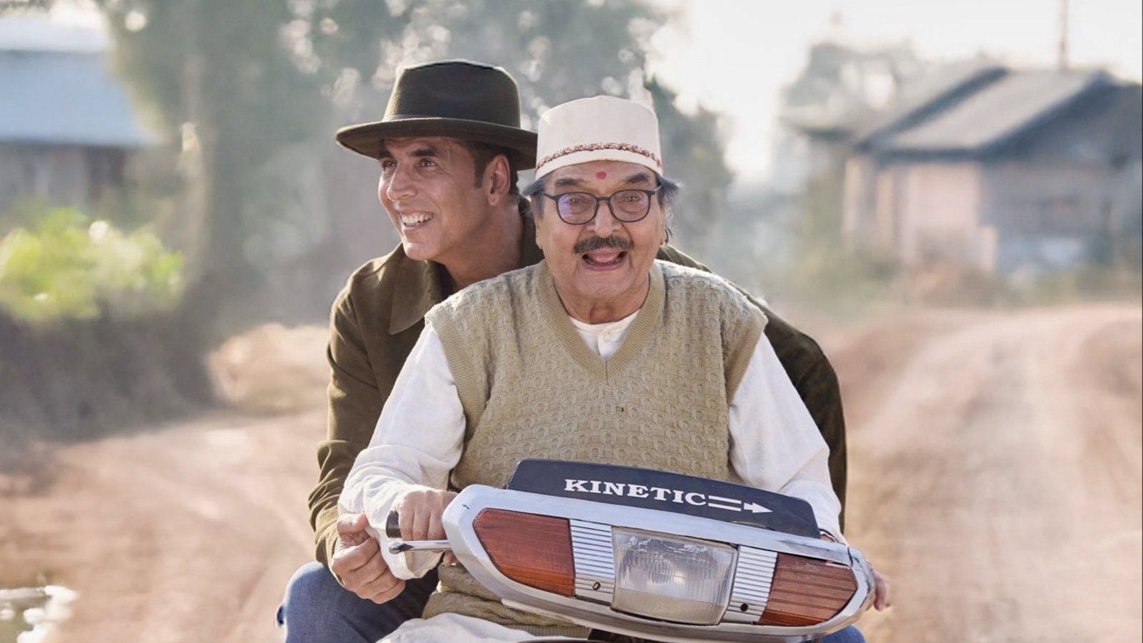 असरानीको निधनपछि अक्षय डिप्रेसनमा