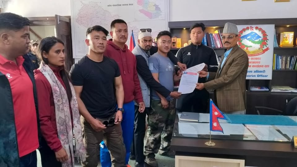 झण्डा जलाउने विरुद्ध कारवाही गर्न २४ घण्टे अल्टिमेटम सहित ज्ञापनपत्र