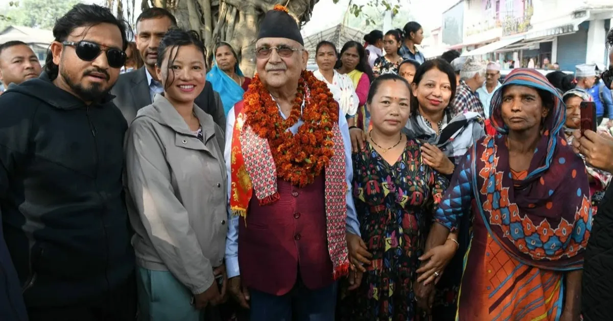 एमाले अध्यक्ष ओली झापामा चुनावी दौडधुपमा व्यस्त