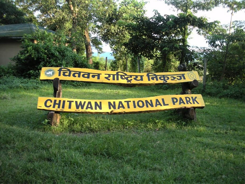 राप्ती नदीमा अनुमतिविना माछा मार्ने पक्राउ