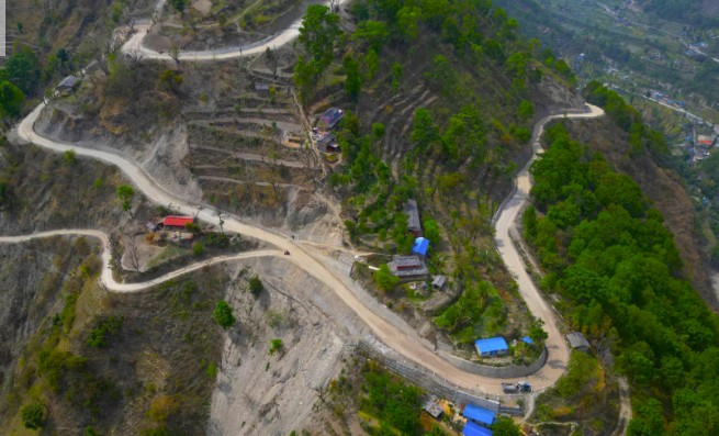 सोह्र वर्षपछि म्याग्दीको पखेर–बरङ्जा सडक स्तरोन्नति, यात्रा अवधि आधा छोटियो