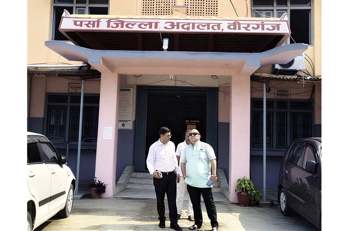 पक्राउ पुर्जी जारी भएका मेयर राजेशमानको दादागिरी, खुलेआम अदालत पुगेर गरे स्टन्ट