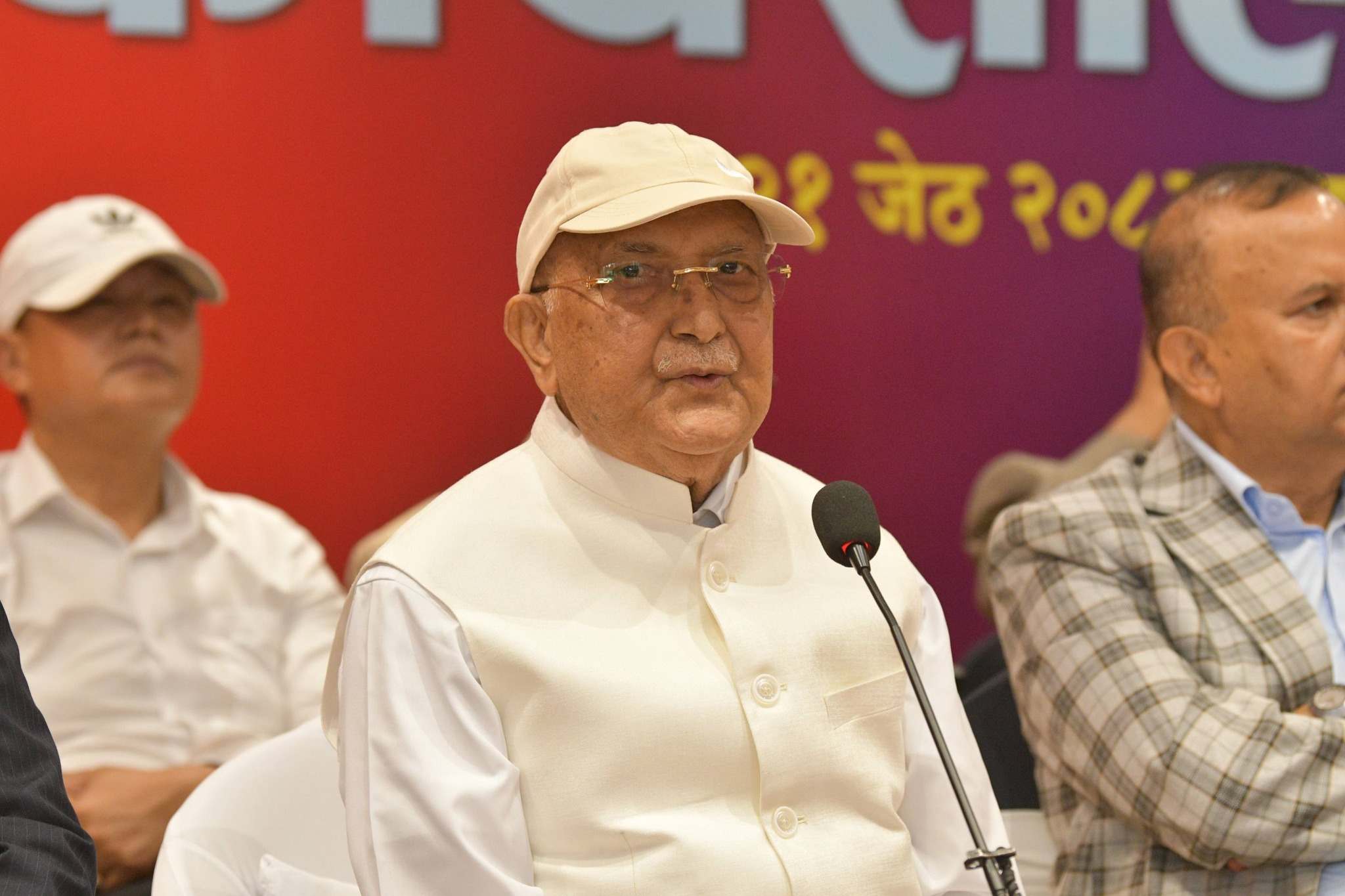 पार्टीलाई सफलताको शिखरमा पुर्‍याएपछि मात्र विश्राम लिन्छु : अध्यक्ष ओली