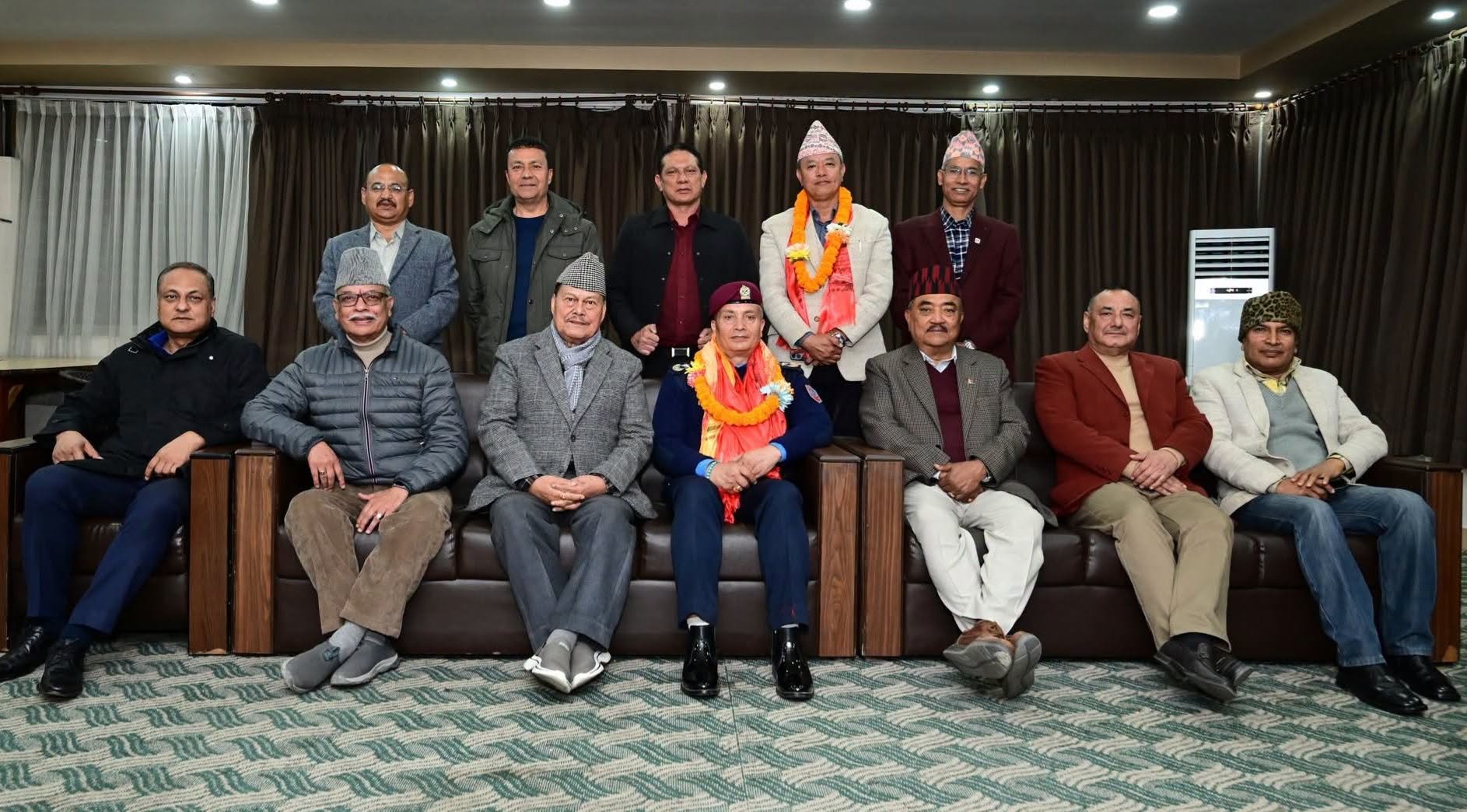 खगेन्द्र सुनार विरुद्ध प्रहरीका पूर्व IGP हरू कडा रूपमा उत्रिए : सुनारलाई दिए कडा चेतावनी