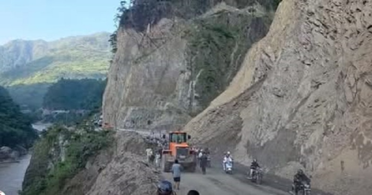 नागढुंगा-नारायणगढ सडकमा सवारी साधन ञ्चालनमा