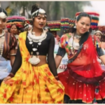 थारु समुदायको गुरिया पर्व मनाउँदै