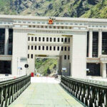 तातोपानी नाका तीन दिनका लागि खुल्यो, नियमित सञ्चालन गर्न व्यवसायीको माग