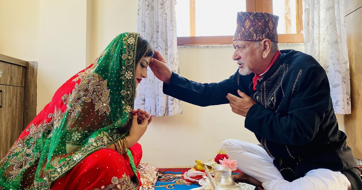बडादसैँको तेस्रो दिन : आज पनि टीका, जमरा र आशीर्वाद ग्रहण गर्ने क्रम जारी